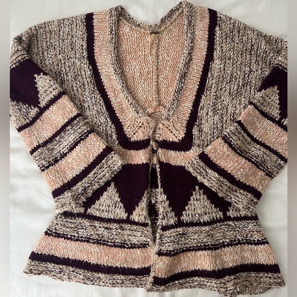 FREE PEOPLE KNITTED CARDIGAN - Picture 1 of 7